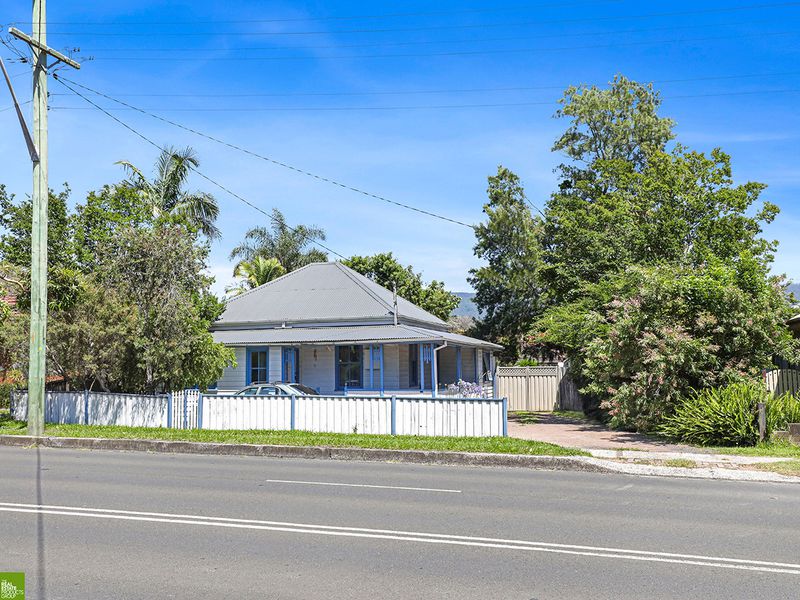 214 Princes Highway, Dapto