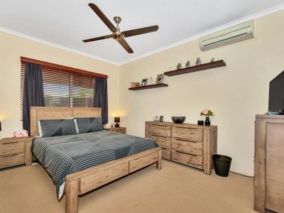 7 Muckaninnie Court, Moulden