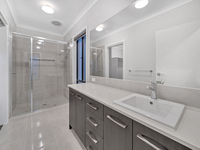 41 Noah Road , Clyde North