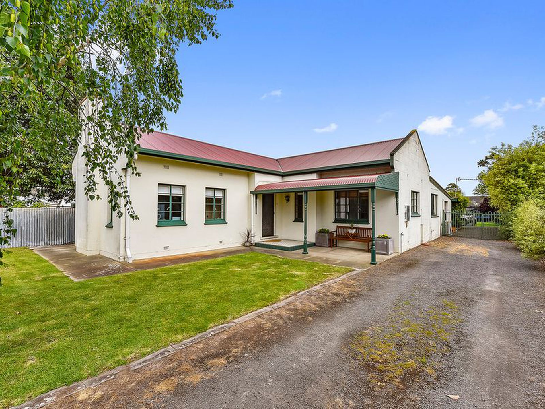 18 White Street, Millicent