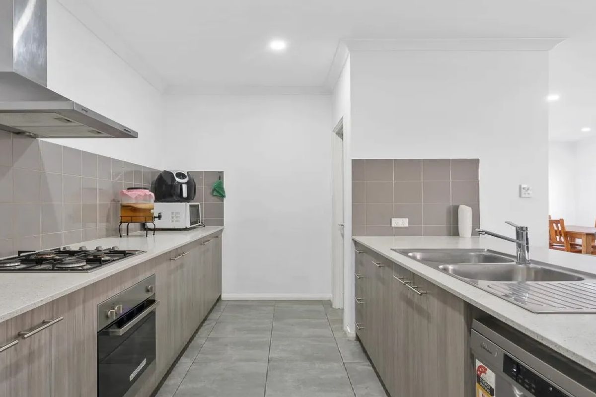 382 Banrock Drive, Ellenbrook