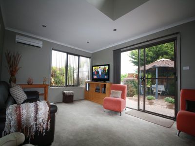 2 / 60A Dodgin Street, Wynyard