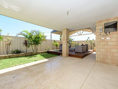 18 Forward Street , Baldivis