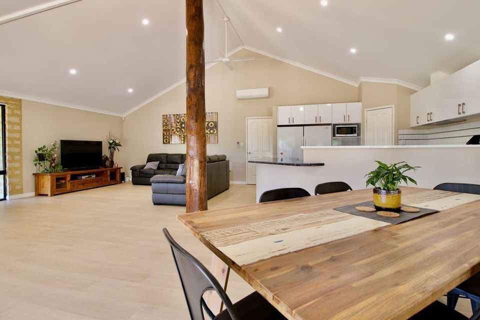 48 Diogenes Court , Baldivis