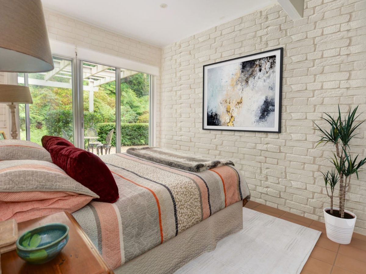 287-289 Mount Irvine Road, Mount...