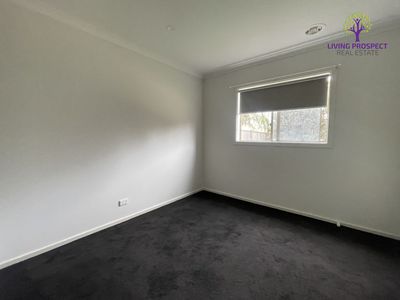 12 You Yangs Avenue, Curlewis