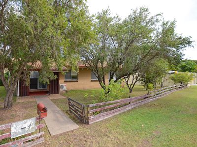 2 CHARLEVILLE STREET, Point Vernon