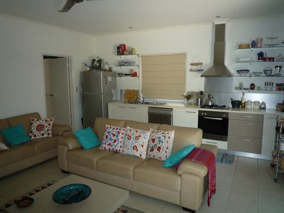 9 / 151-152 Esplanade, Woodgate