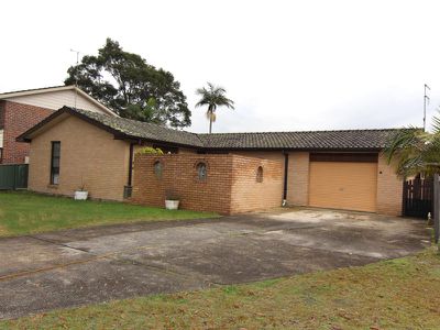13 Kennewell Parade, Tuncurry