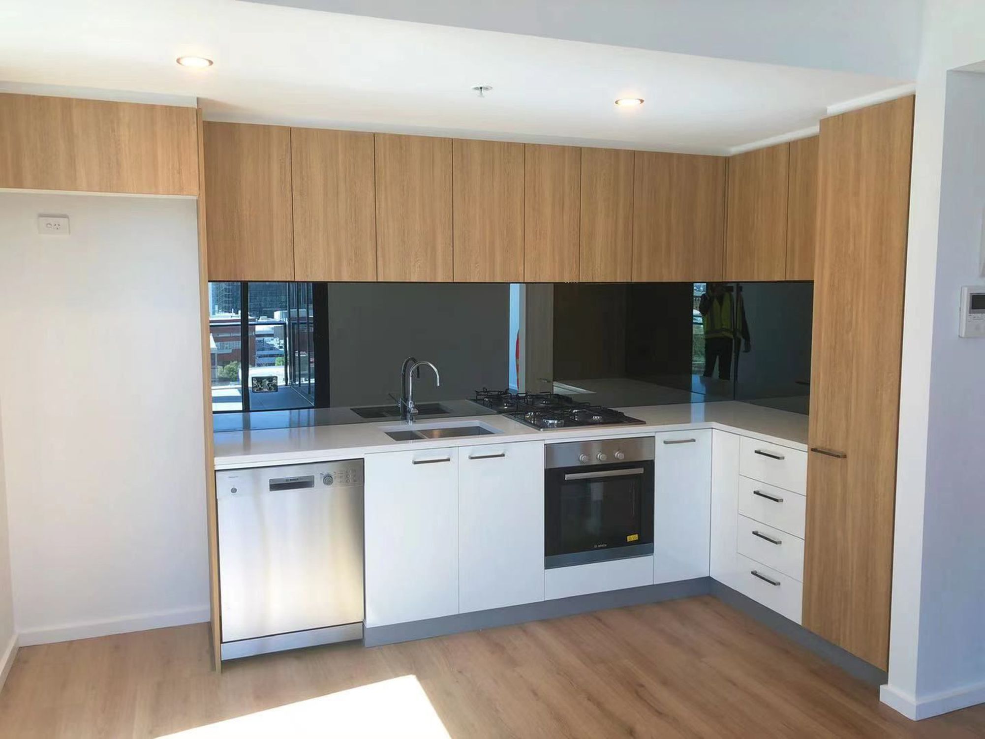 N1006 / 68 Elizabeth Street, Adelaide