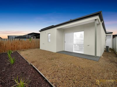 28 Communal road, Wyndham Vale