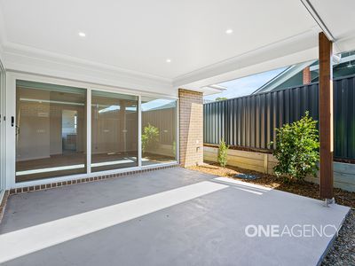 1 / 52 Peacehaven Way, Sussex Inlet