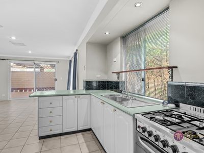 18 Hartland Way, Warnbro