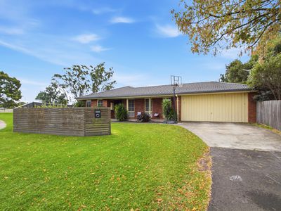6 Brett Court, Sale