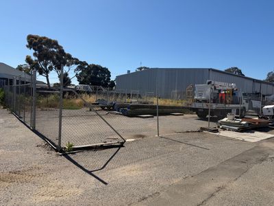 Yard Space / 2-6 Taminga Street, Regency Park