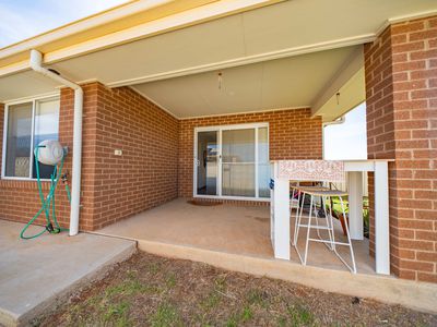 44A & 44B Madden Drive, Griffith