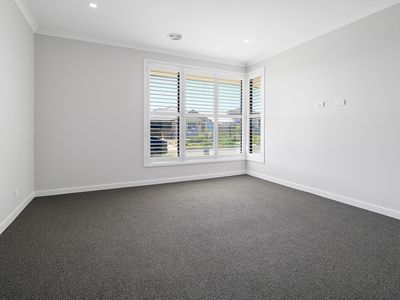 7 Ruislip Grove, Werribee