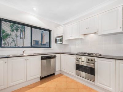 2 / 6-8 Yuruga St, Austinmer