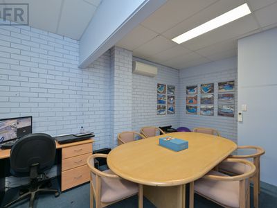 1&2 / 20 Ambrose Street, Rockingham