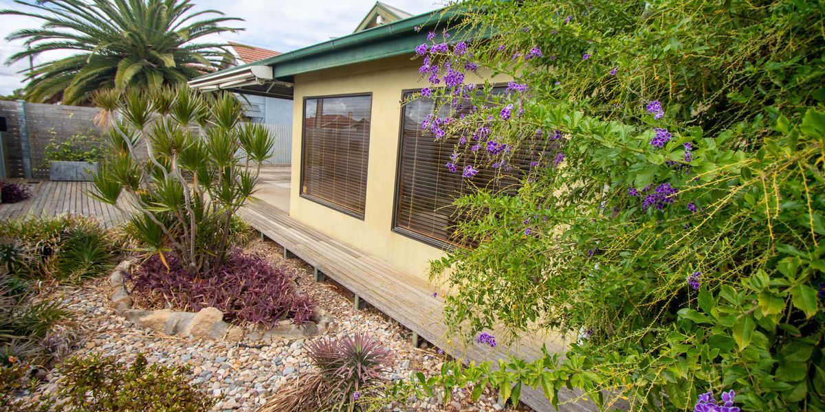 Trackside Retreat