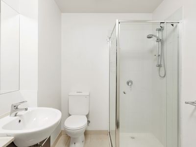 10 / 2 Saltriver Place, Footscray