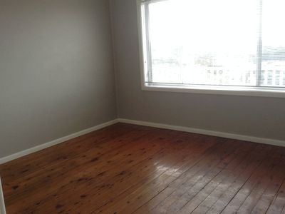 28 Moore Place, Warrawong