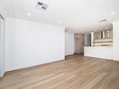 1 / 13 Welford Way, Success