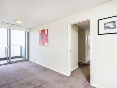 307 / 30 The Circus, Burswood