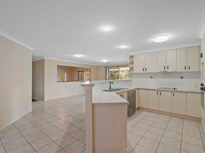 1 Butler Place, Redland Bay