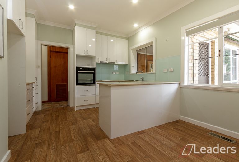 5 Bruce Street, Mount Waverley