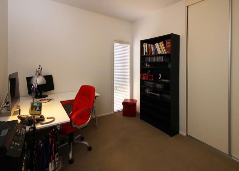 15A Albany Close, Oaklands Park