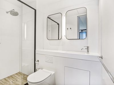 7202 / 462 Elizabeth Street, Melbourne