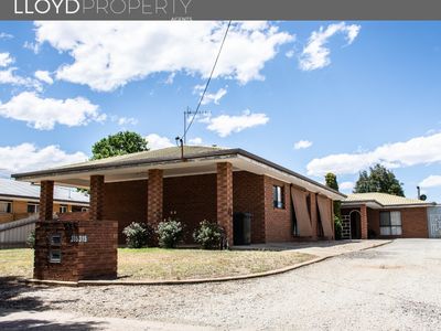 1 & 2 / 315 Sloane Street, Deniliquin