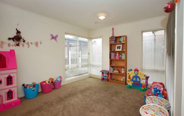 63 Fieldstone Boulevard, Beaconsfield