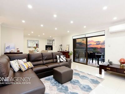 9 / 2 Kirkland Avenue, Coorparoo