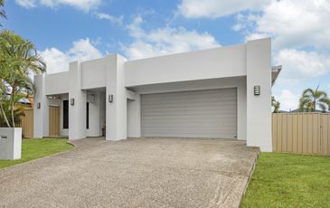 12 FOUNDATION STREET, Glenella