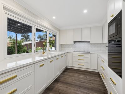2 Avro Place, Raby
