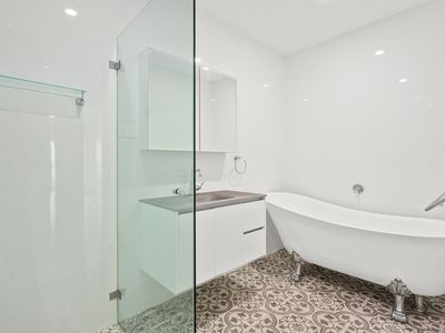 A / 99 Little Lake Crescent, Warilla