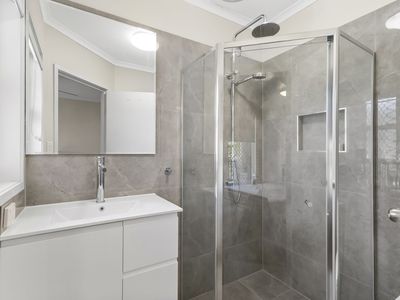1 / 140 Carmody Road, St Lucia
