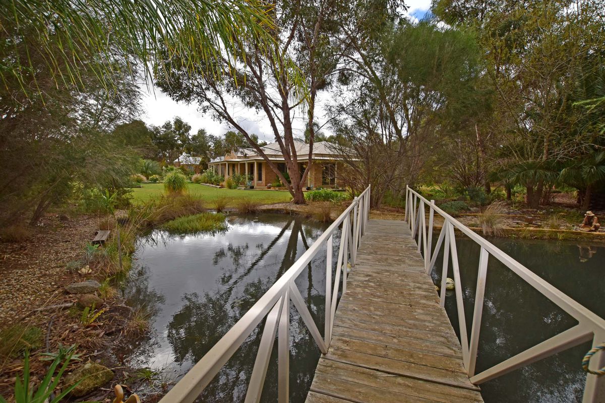 5 Gardadale Drive, Kyabram