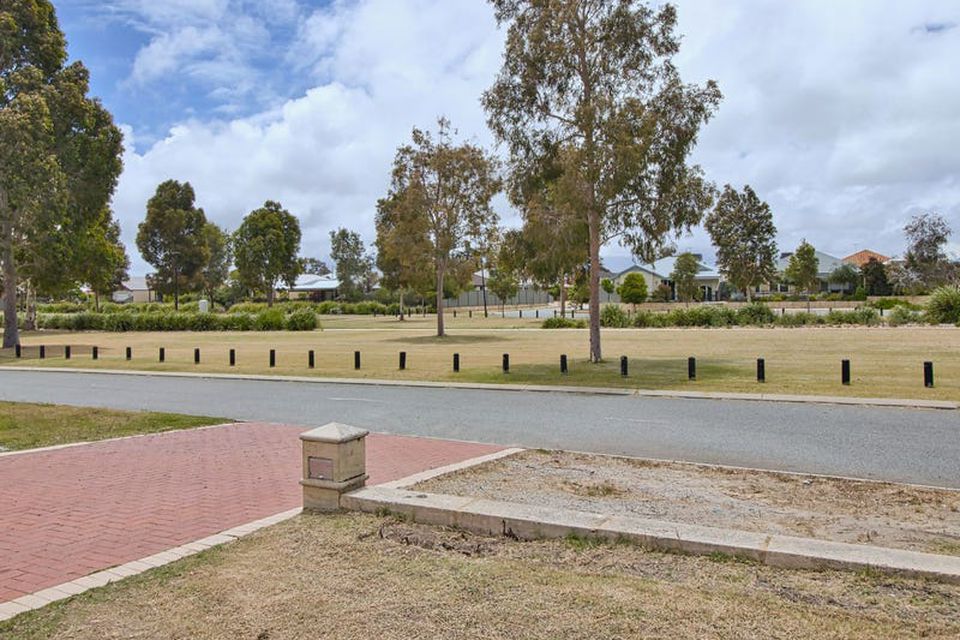 1 Ballaballa Close , Baldivis