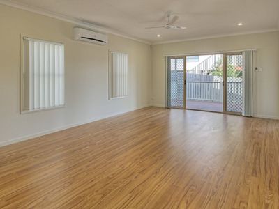 39 Foreshore Drive, Springfield Lakes
