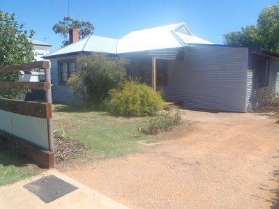 128B Wingewarra Street, Dubbo