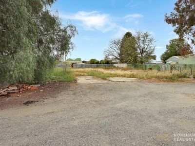 8B Woolcock Street, Warracknabeal