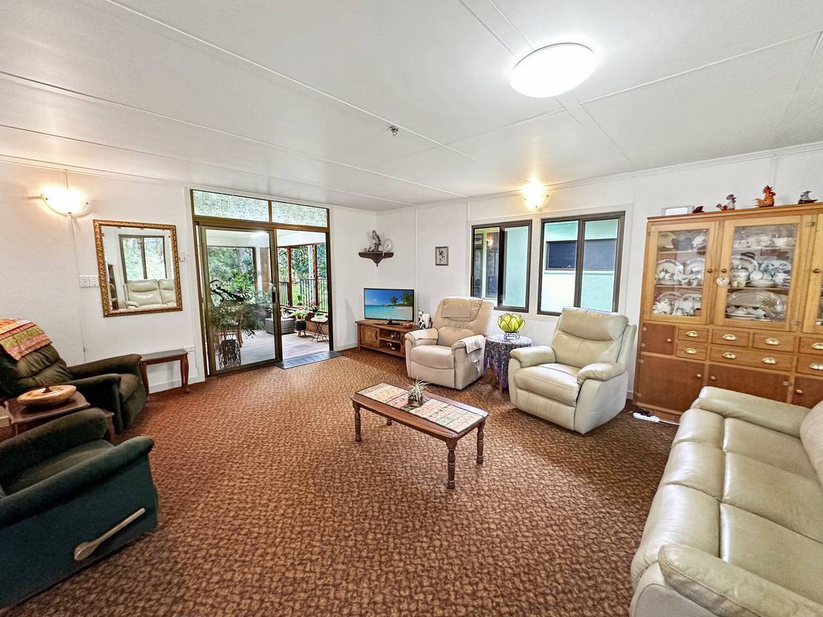 24 Willetts Road, Atherton