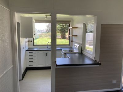 8 Lakeview Parade, Primbee