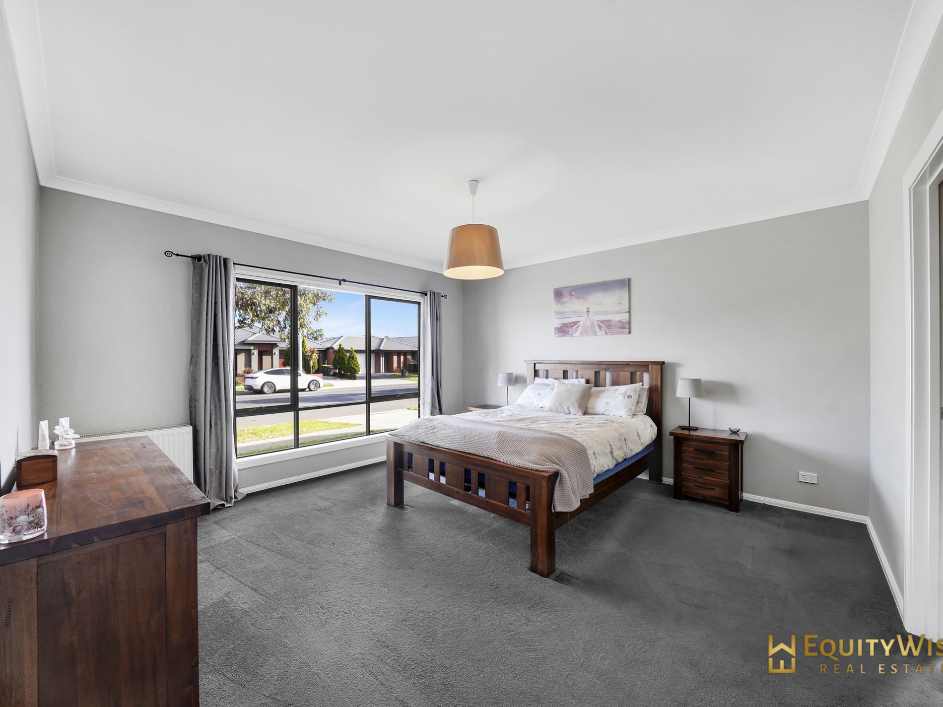 40 Holyoake Parade, Manor Lakes