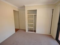 3 / 9 Pamela Place, Kenmore Hills