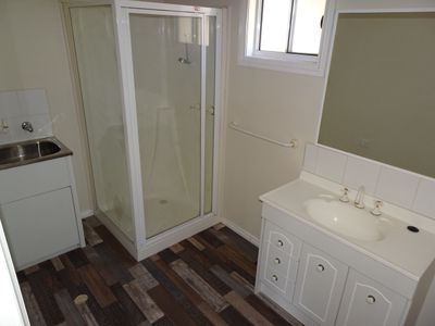 587A York Place, North Albury