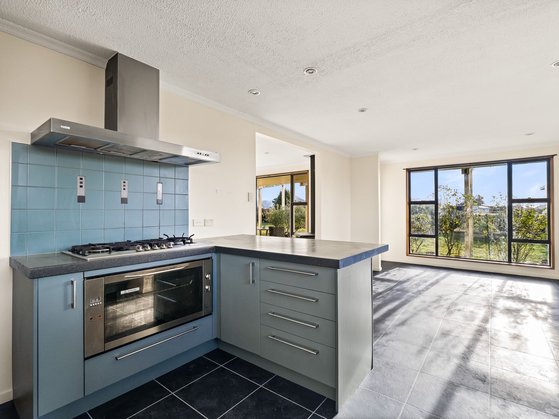 22 Halkirk Street, Karitane